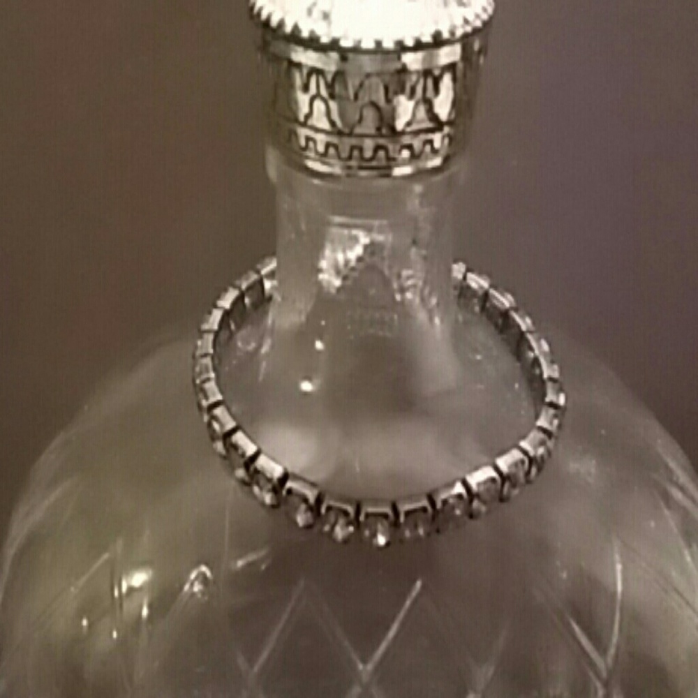 Bracelets - Picture 3 of 4
